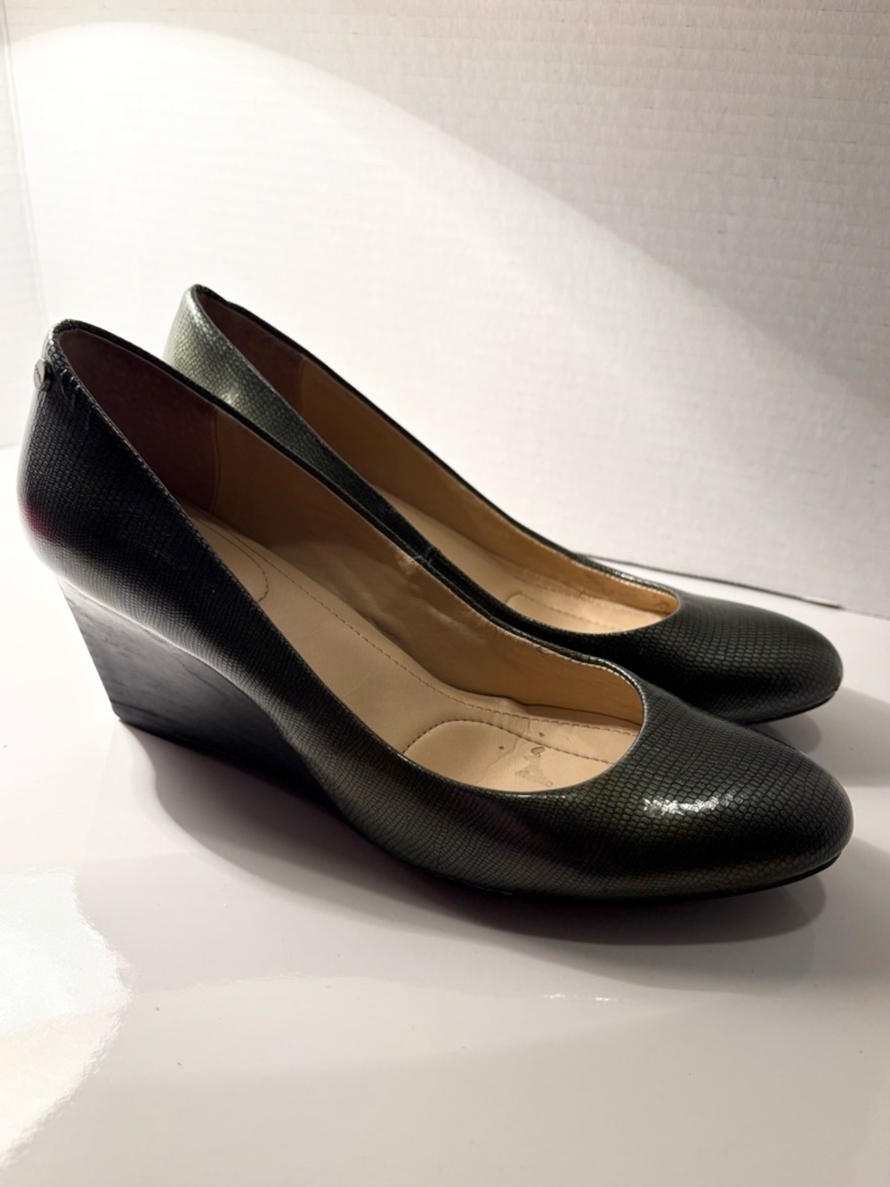 Calvin Klein forest Green Wedge Pumps, size 7